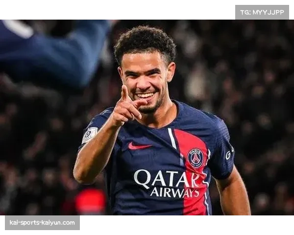 小将埃梅里爆射破门,巴黎青年近卫军平均年龄仅23.7岁